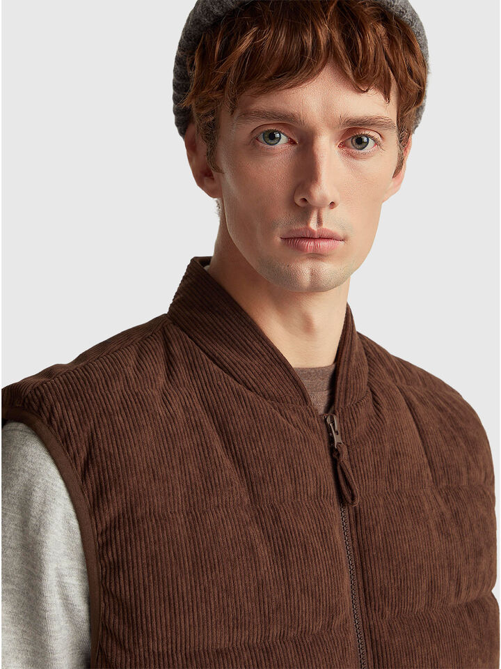 WAISTCOAT Men image number 4